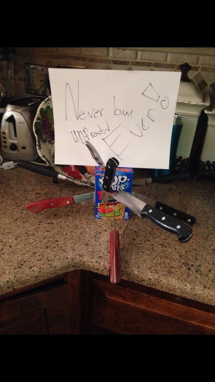 15 Pictures That Show You Have A Comfortable Relationship