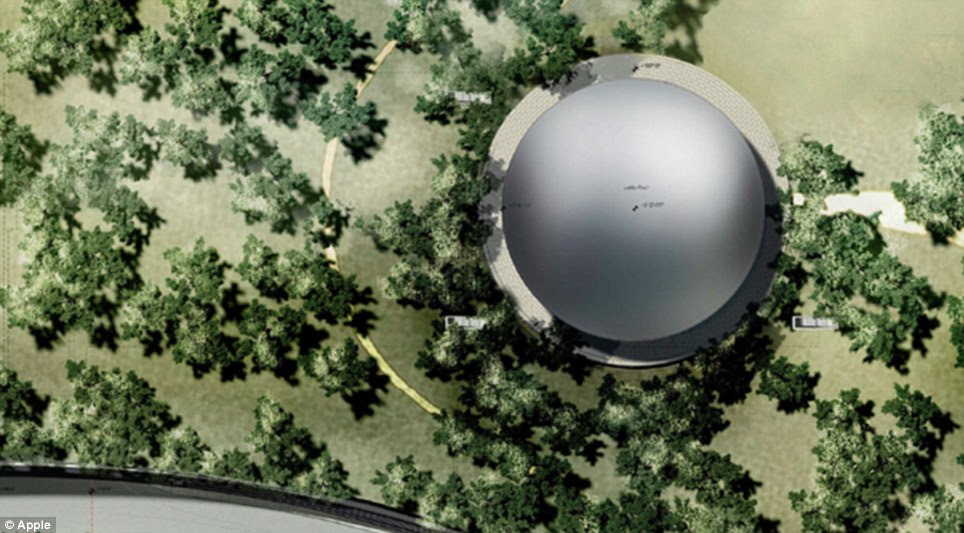 This image shows the Apple Campus 2 from above. The site will be surrounded by a man-made forest featuring 7,000 trees.