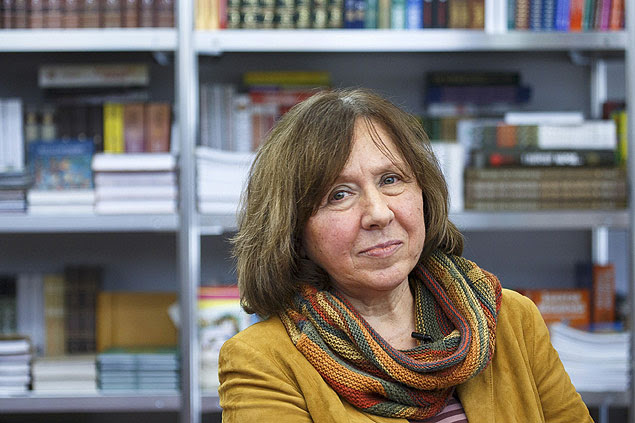 Belarussian writer Svetlana Alexievich is seen during a book fair in Minsk, Belarus, in this February 8, 2014 file photo. Alexievich won the 2015 Nobel Prize for Literature, the award-giving body announced on October 8, 2015. REUTERS/Stringer/Files TPX IMAGES OF THE DAY ORG XMIT: GDY386