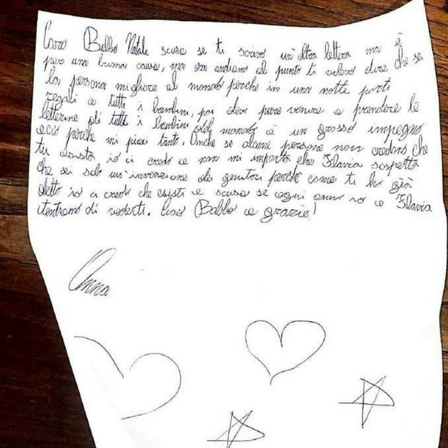 Bimba scrive a Babbo Natale: “Molti dicono che non esisti ma ...