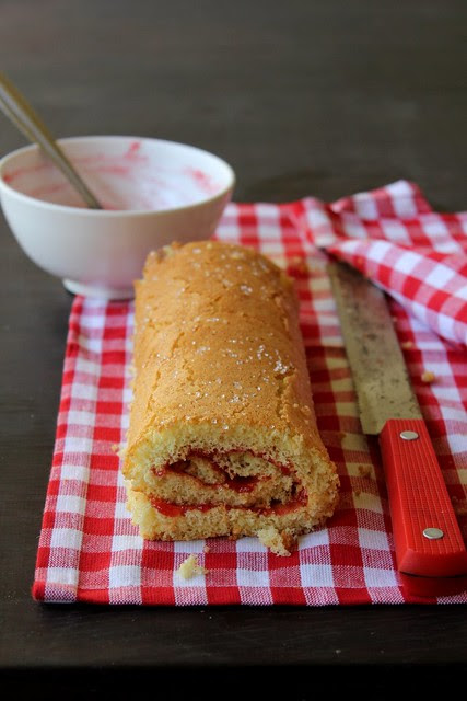 Mixed Fruit Swiss Roll