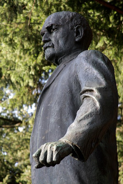 Harvey Scott statue, Mt. Tabor