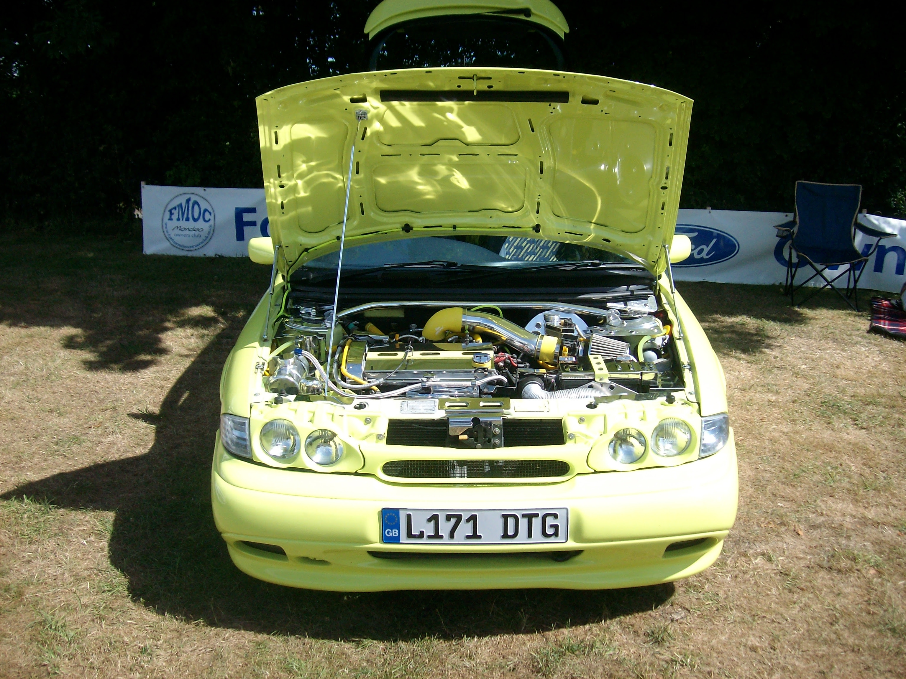 pictures of citrine mondeo