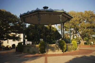 Tips for Getting Rust Off & Repainting Wrought Iron Gazebo