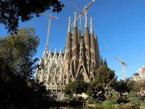 サグラダ ファミリア