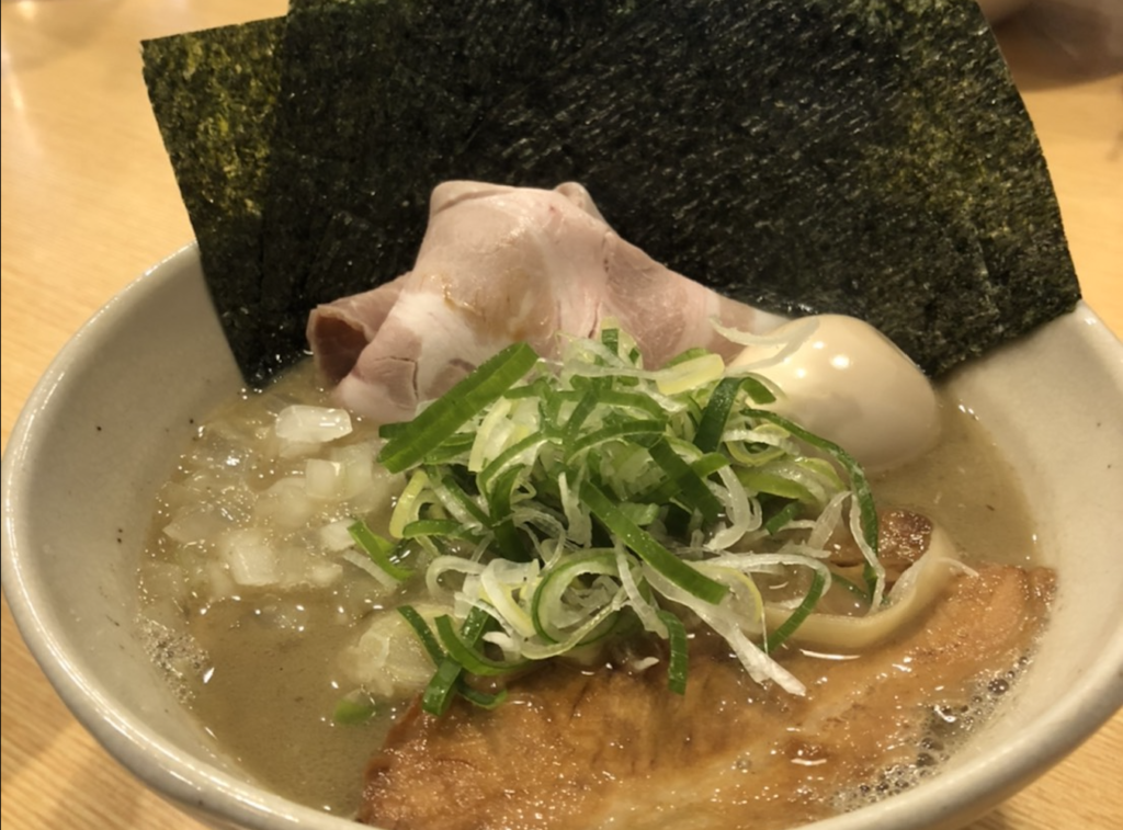 金沢で絶品濃厚煮干しラーメンを食べるならなら 中華そば集 かなざわさんぽ
