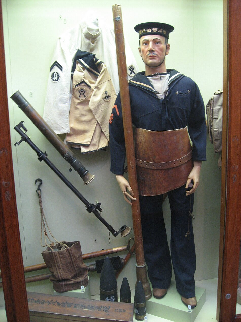 http://www.brusselspictures.com/wp-c...Japan-navy.jpg