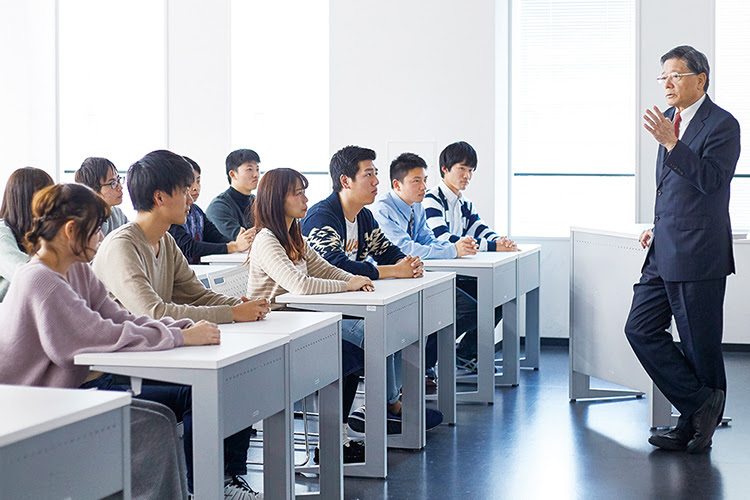 大和大学 大阪都心部すぐ 西大和学園の総合大学