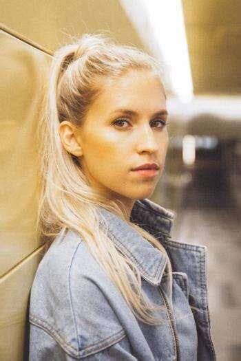 Originaire de bromont, claudia bouvette œuvre dans le milieu culturel québécois depuis plus de 10 ans. Claudia Bouvette | Agence Marie-Ãve Lafond - Casting