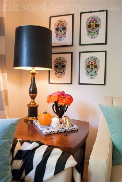 Do you feel overrun by dozens of cans filled with drips and drabs of paint you'll never use again? 20 Easy And Creative DIY Wall Art Ideas That Will Leave