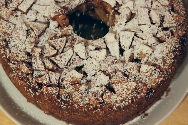 Deb's Mom's Apple Cake