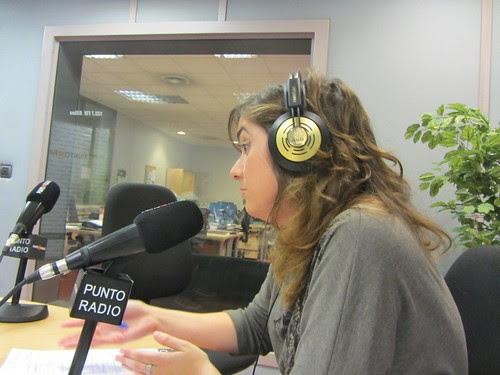 Sonsoles Zubeldia, periodista colaboradora en el diario El País, en Radio Punto Euskadi