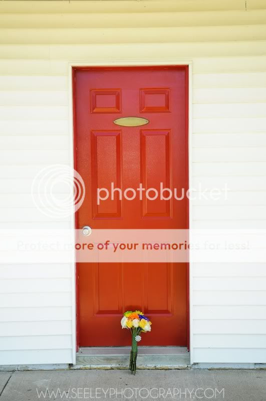 Marianne and Marc Wedding, Marianne and Marc's Iowa wedding. wedding bouquet picture idea.Photographed by Seeley Photography (www.sarahseeley.com)