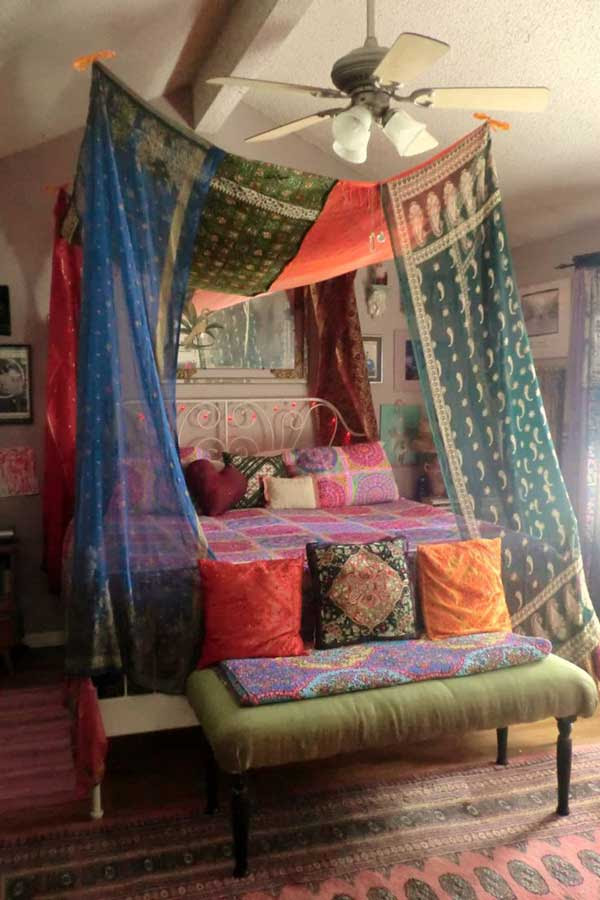 20 Magical DIY Bed Canopy Ideas Will Make You Sleep Romantic ...