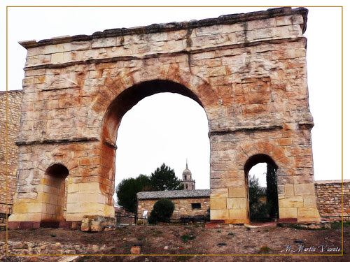 Arco romano de Medinaceli. Soria