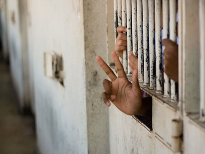 Armed robbery convict narrowly escaped death sentence