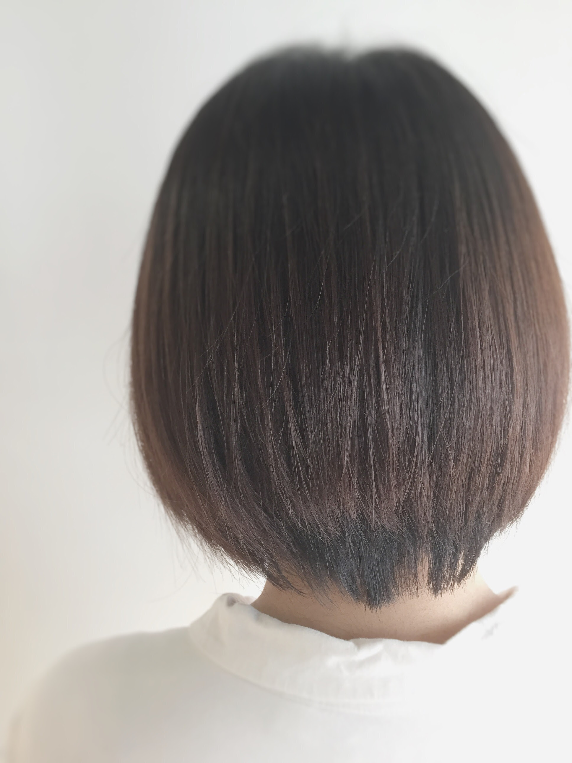ボブはパッツン重めだけじゃない 毛先が軽めショートボブ 出雲で一番の美容室 Abbel Lire アッベリーレ