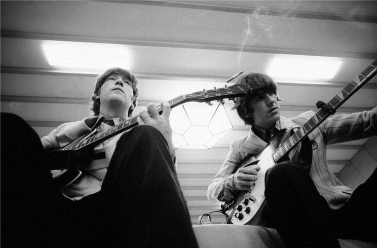 John Lennon & George Harrison Backstage Japan 1966