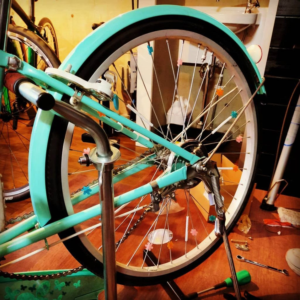 自転車 パンク 修理 新宿