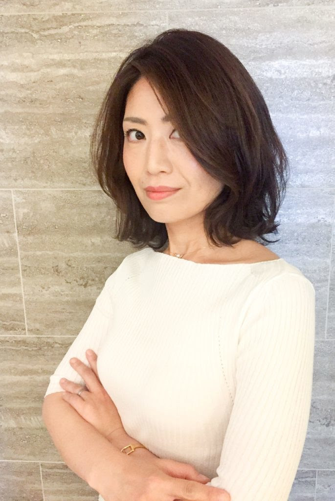 ミセスの外ハネレイヤーボブ Stella ステラ 京橋店 京橋で30代 40代 50代の大人女性の為の美容院