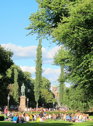 Runebergin Esplanadi by Anna Amnell