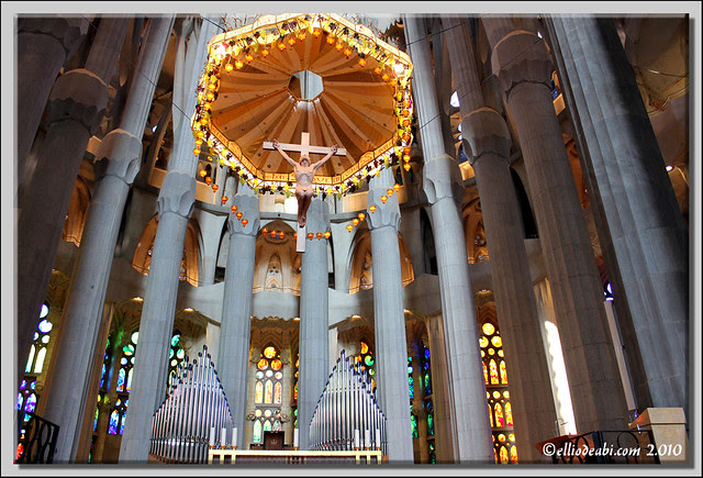 5 interior Sagrada Familia