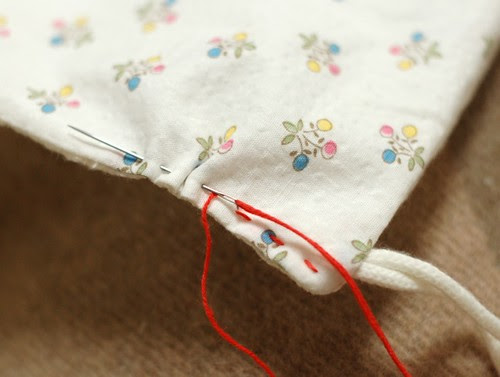 How to make a square bib 7
