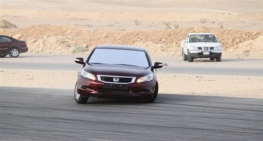 بالفيديو : الأمير نواف بن فيصل يختبر التفحيط ويوجه رسالة للشباب السعودى