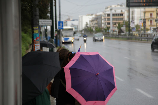 Καιρός: Έκτακτο δελτίο επιδείνωσης για την Δευτέρα του Πάσχα