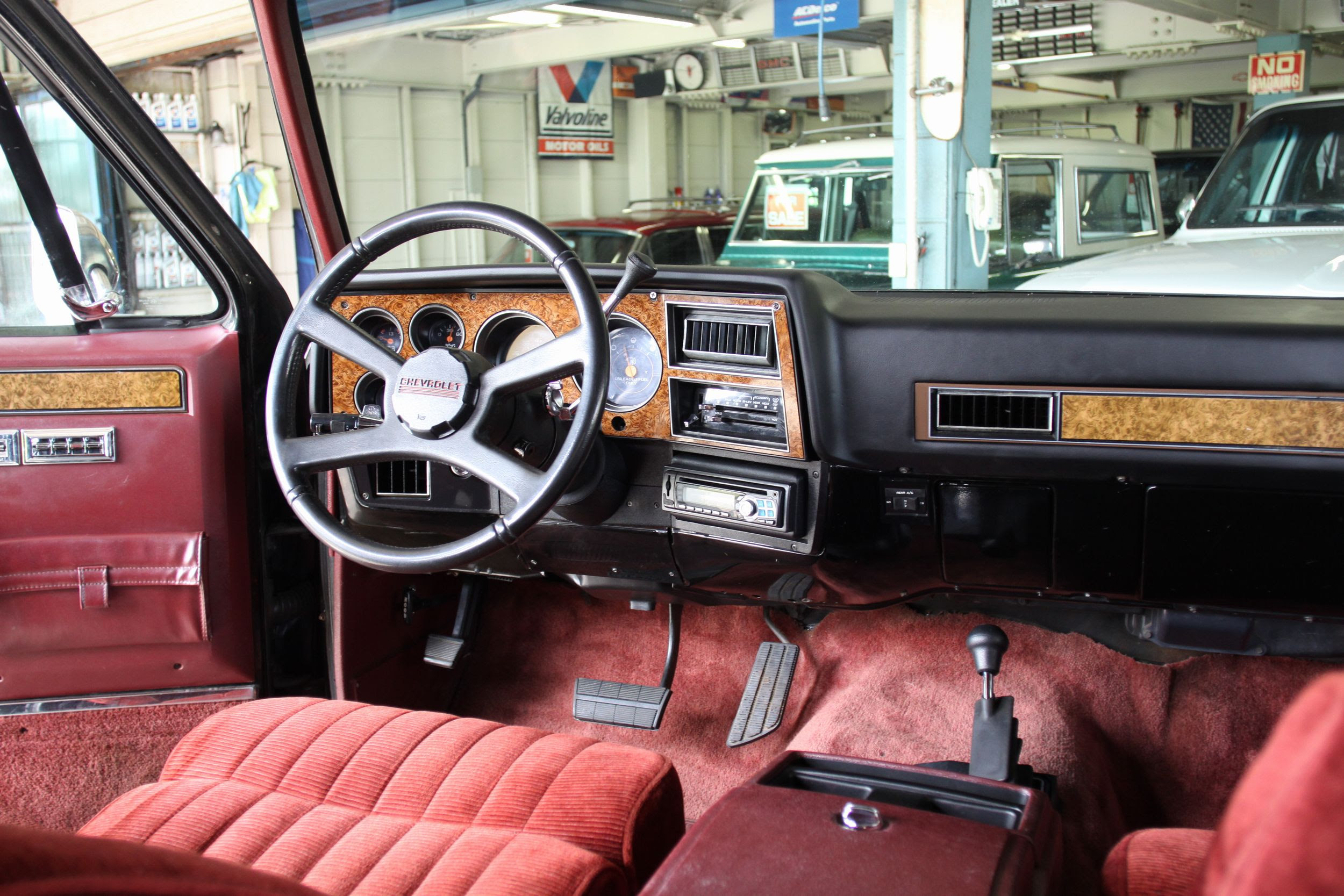80年代 フルサイズアメリカンsuv 13年6月17日 城南ジープ デイリーニュース