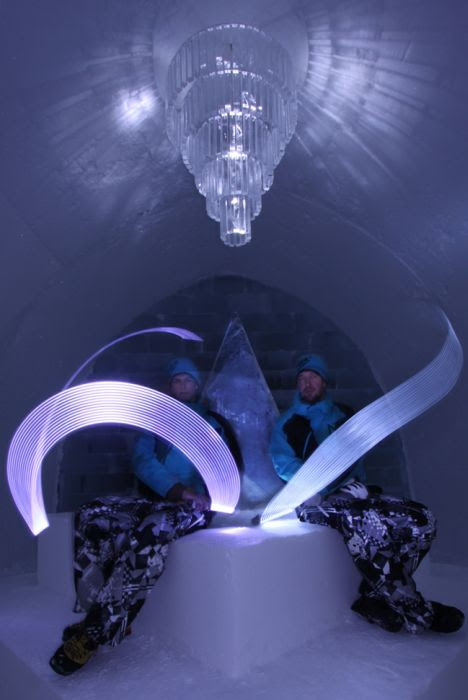 Tron:Legacy Ice Hotel (18 pics)