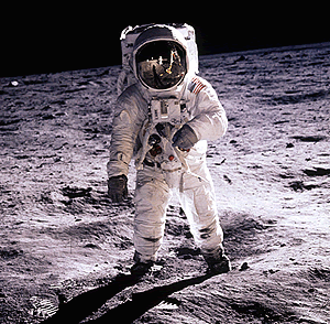 http://www.jennydemalaga.es/wp-content/uploads/2008/05/astronauta.gif