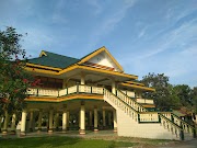 18+ Rumah Adat, Konsep Terkini!