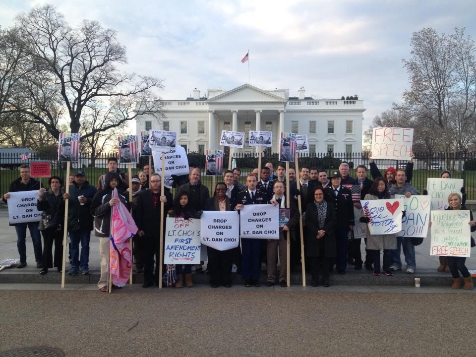  photo 2013-03-28-Dan-Choi-White-House-Protest-Photo_zpsdb6289ce.jpg