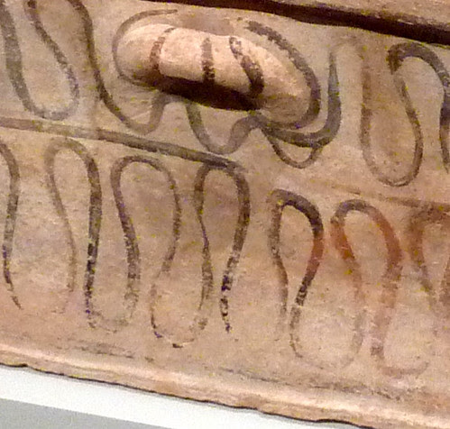 P1000020-2009-12-26-Christmas-Carlos-Museum-Fish-Bathtub-Handle-Detail