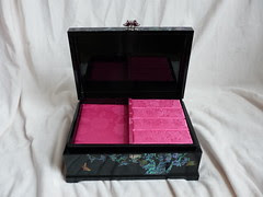LacquerBoxInteriorTop