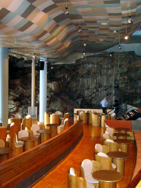 DSC07836 Nordkapp restaurant ceiling