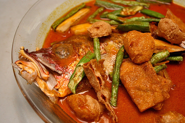 Curry fish head