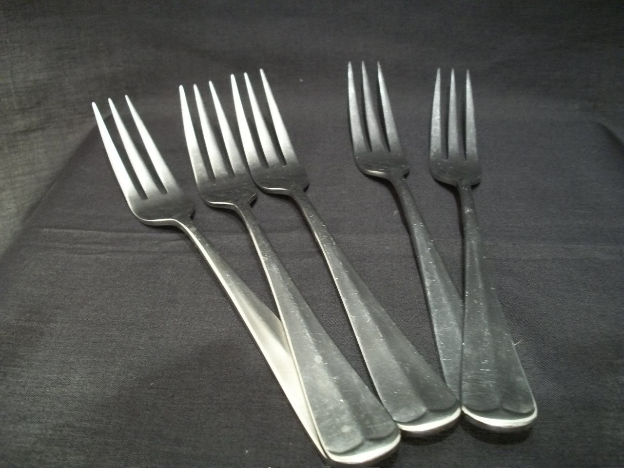 Retroneu 18/8 Three Prong Salad Forks Set of 5 Heavy by GiniCrafts