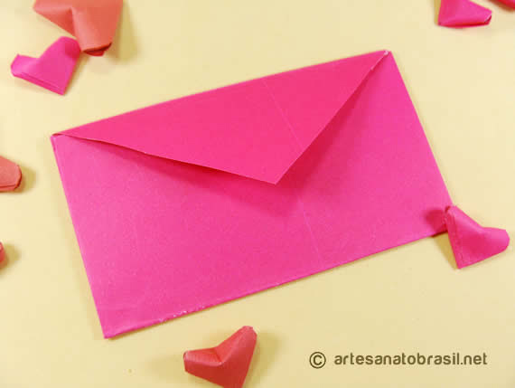 Como Fazer Envelope de Carta com Dobradura de Coração (DIY)
