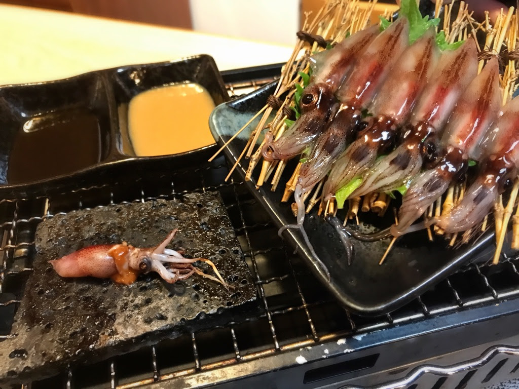 4 13 入荷情報 旬の生ほたるいか 地酒と貝料理 海鮮浜焼きはまや