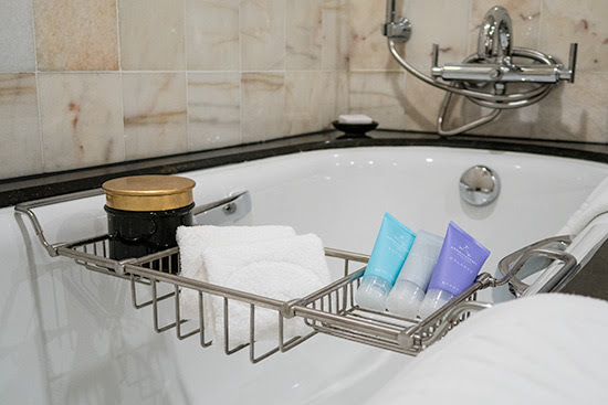 Ocean Grand Room Mandarin Oriental Singapore Bathtub