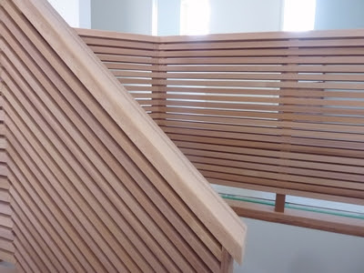 横手すりのオリジナルデザインと 熟練の匠の技 ただいま建設中 ｂｙセレクトハウス 明治工学