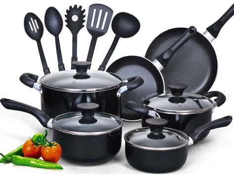 Traditional nonstick pans using ptfe (also known as teflon) may last up to 5 years. Top 10 Best Cookware Sets Review - Top Rated Cookware Sets