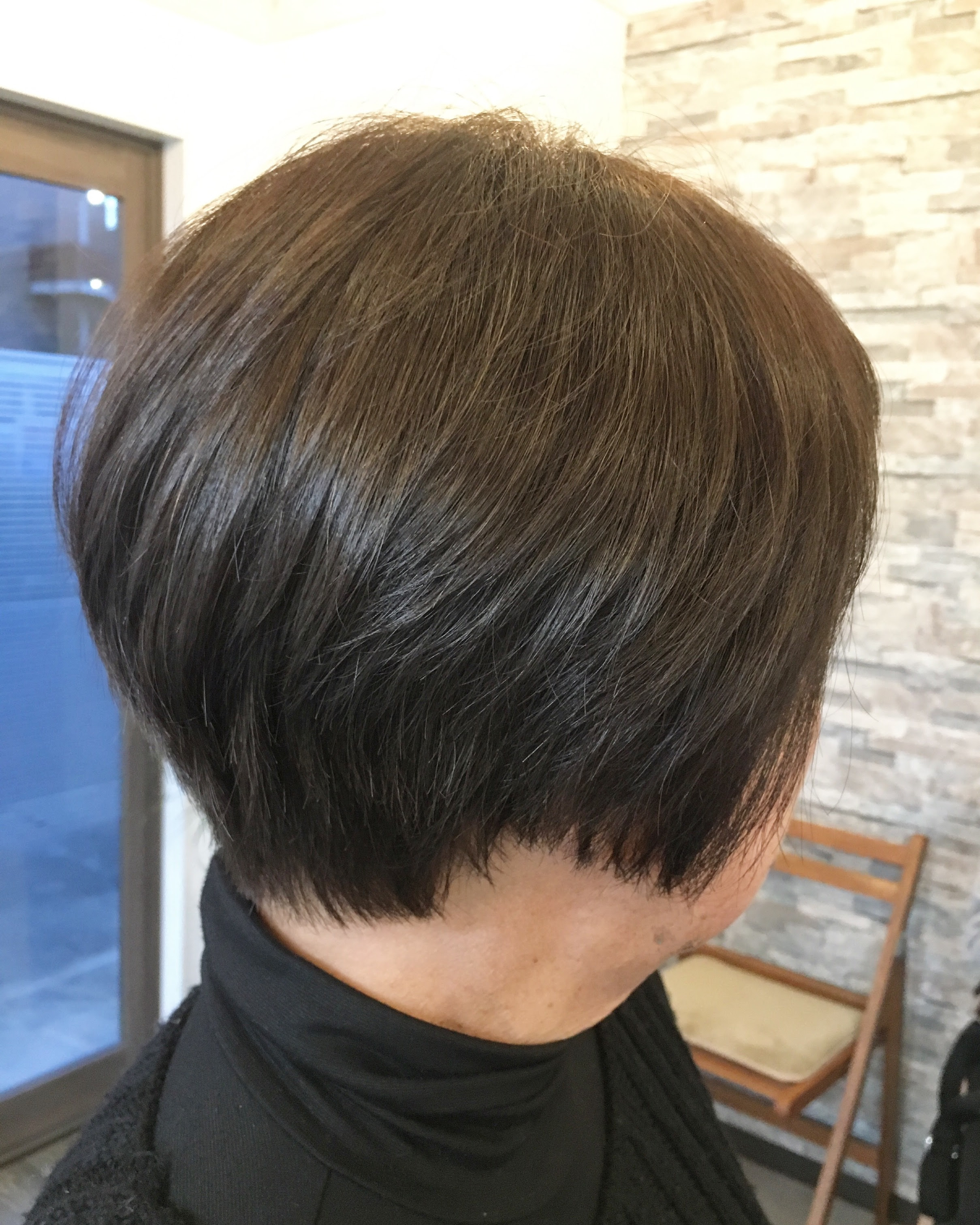 絶壁補正 後頭部のきれいな丸みなら奥行きショート Log Hair ログヘアー 広島市安佐南区山本のヘアサロン