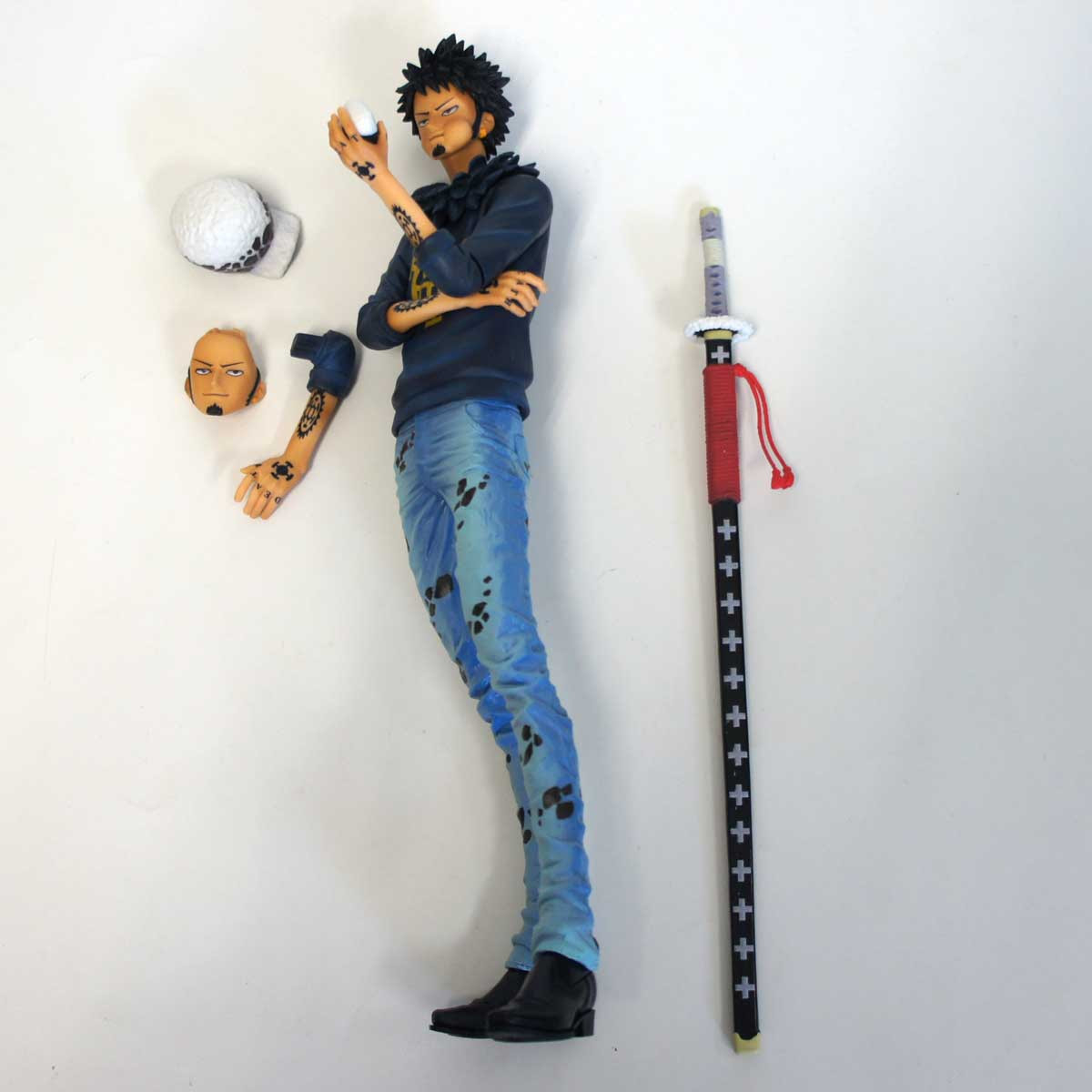 One Piece ワンピース フィギュア トラファルガー ロー Grandista ひとつなぎの大秘宝 を手に入れろ海賊王に俺はなる フリマ取引品 訳あり 中古 エフ スリーズィー