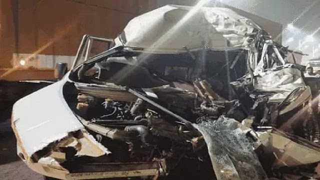 मथुरा में बड़ा सड़क हादसा : बरातियों से भरा ट्रैवलर टकराया, चार की मौत
