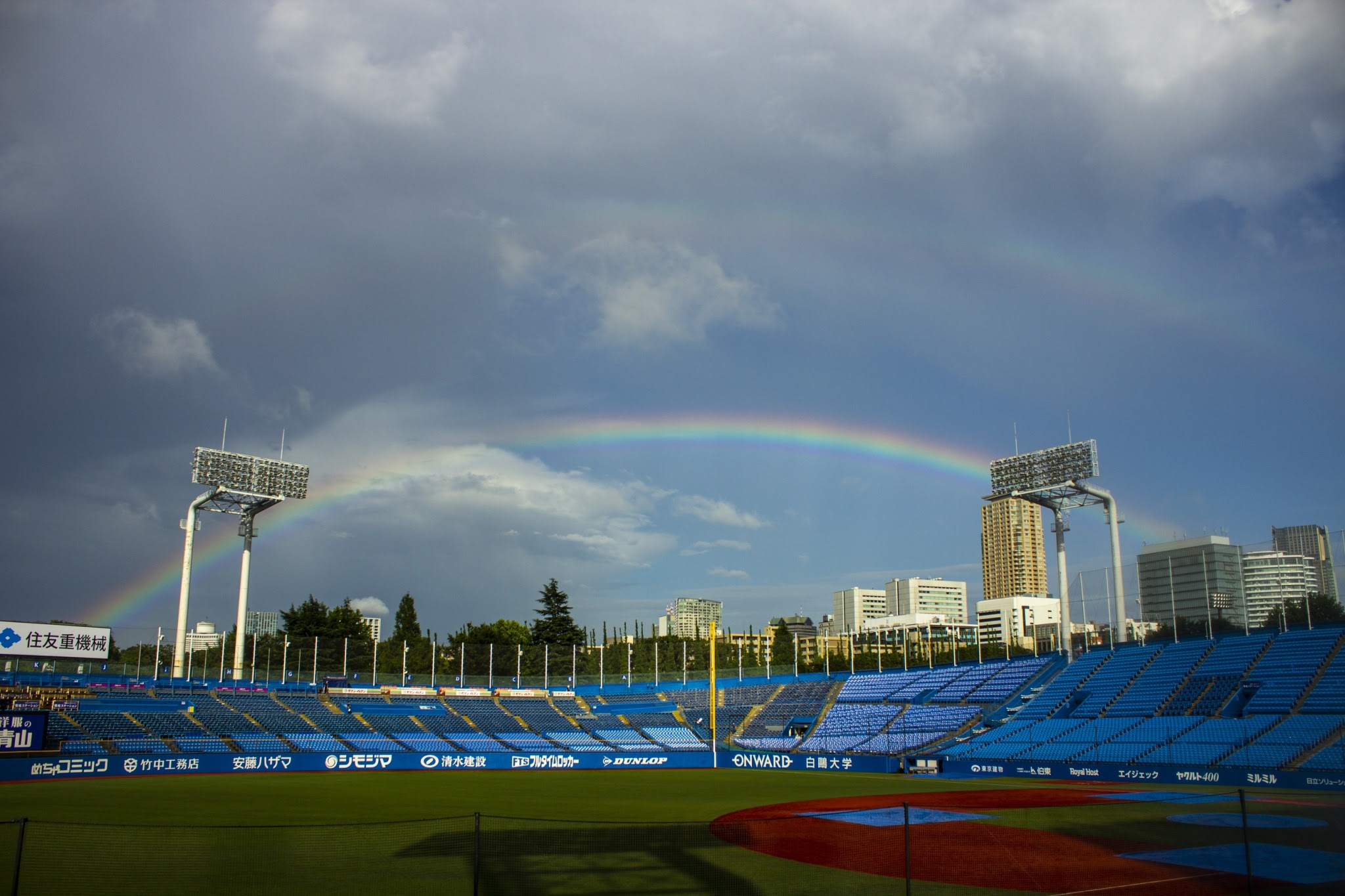 壁紙配信ページ 明治神宮野球場