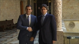 Albert Rivera i Carles Puigdemont al Palau de la Generalitat