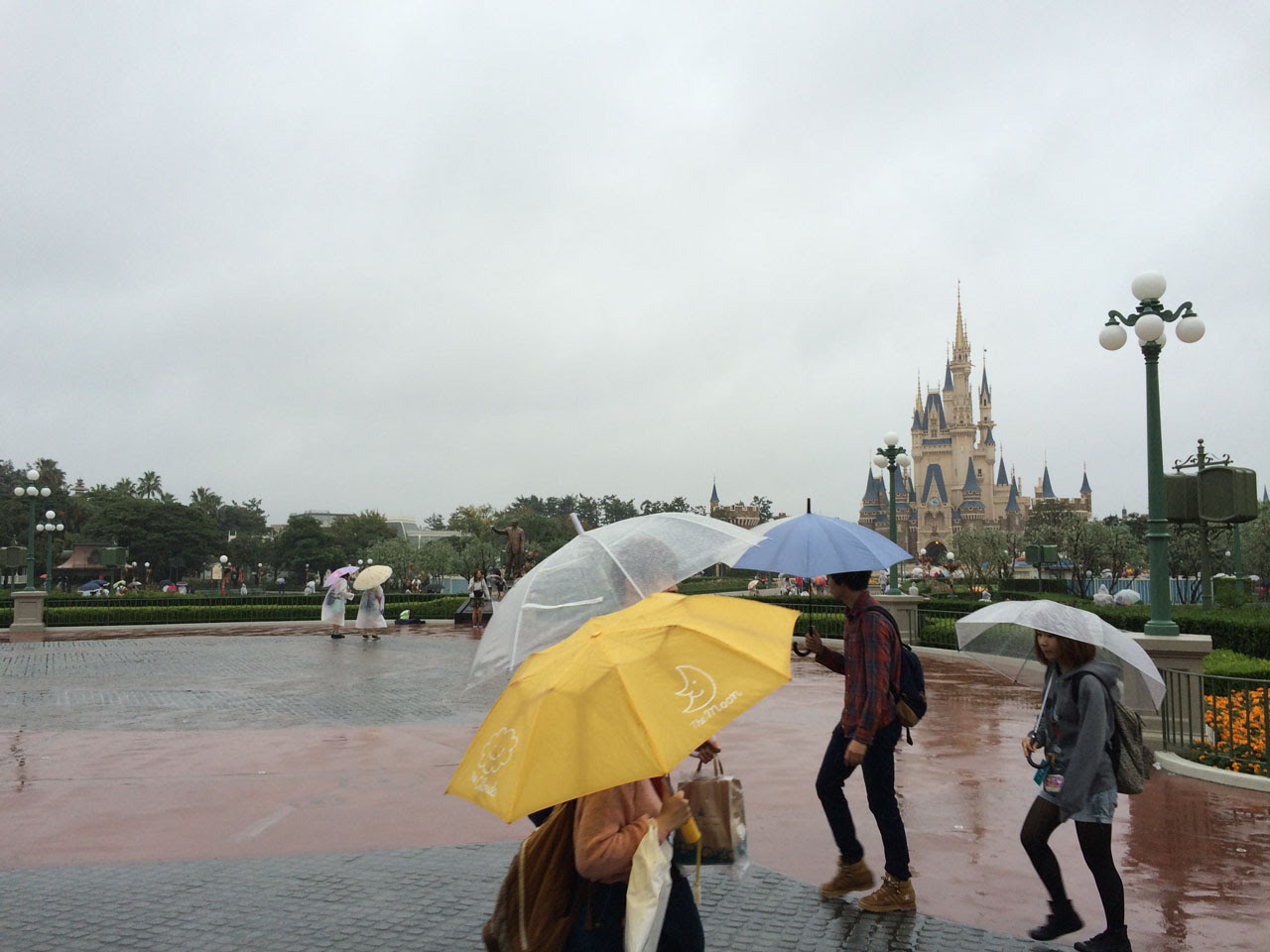 子どもにもトレッキング用レインコートがあると雨でもレジャー アウトドアが楽しくなる キッズ 幼児おすすめレインウェア紹介 Columbia Mont Bell